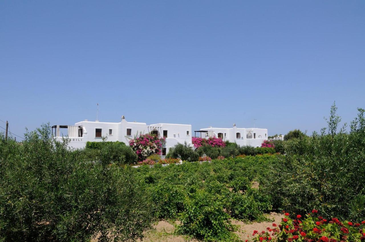 Marili Apartments Studios Parasporos Bagian luar foto
